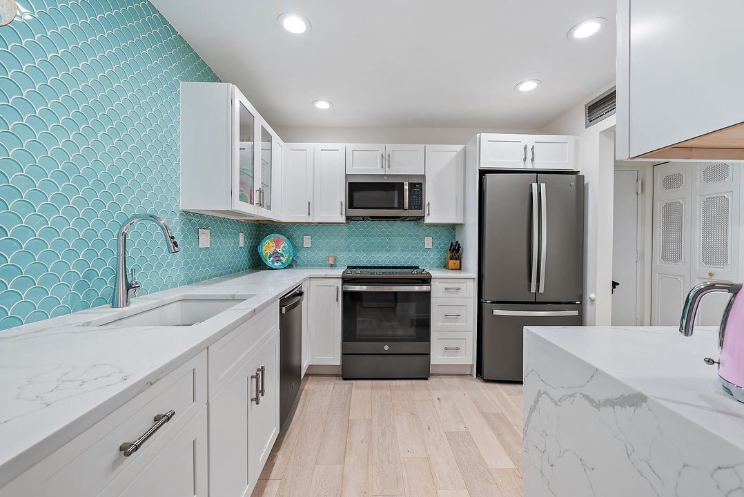 En Venta: $599,000 (2 camas, 2 baños, 1176 Pies cuadrados)