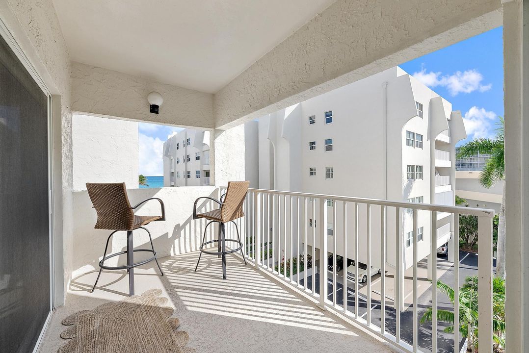 En Venta: $599,000 (2 camas, 2 baños, 1176 Pies cuadrados)