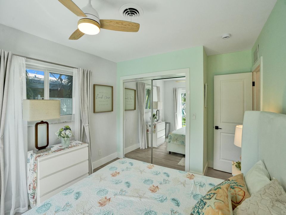 На продажу: $2,160,000 (5 спален, 2 ванн, 2482 Квадратных фут)