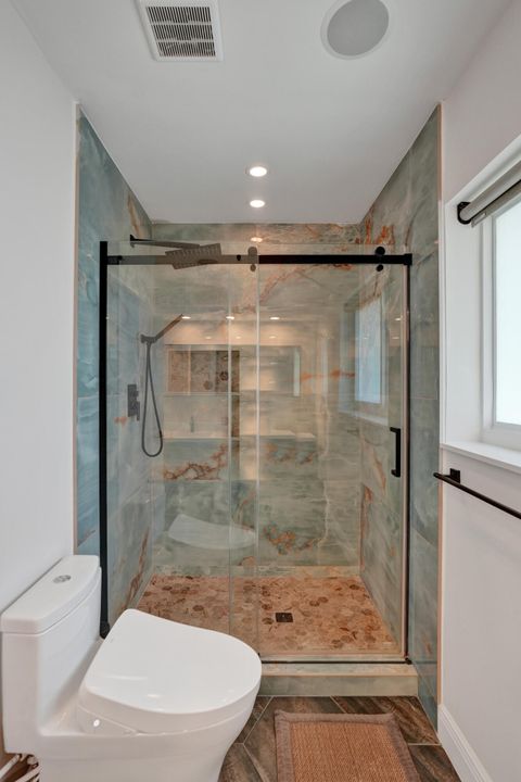 На продажу: $2,160,000 (5 спален, 2 ванн, 2482 Квадратных фут)