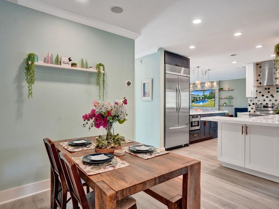 На продажу: $2,160,000 (5 спален, 2 ванн, 2482 Квадратных фут)