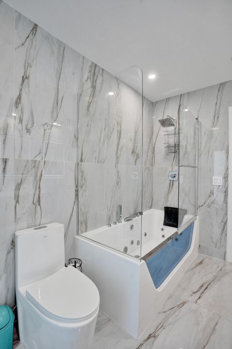 На продажу: $2,160,000 (5 спален, 2 ванн, 2482 Квадратных фут)