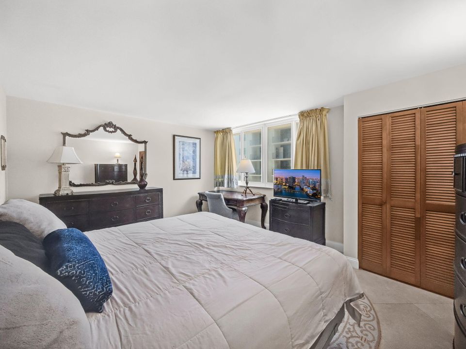 合同活跃: $2,350 (1 贝兹, 1 浴室, 840 平方英尺)