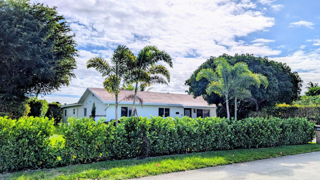 For Rent: $12,500 (3 beds, 3 baths, 2134 Square Feet)