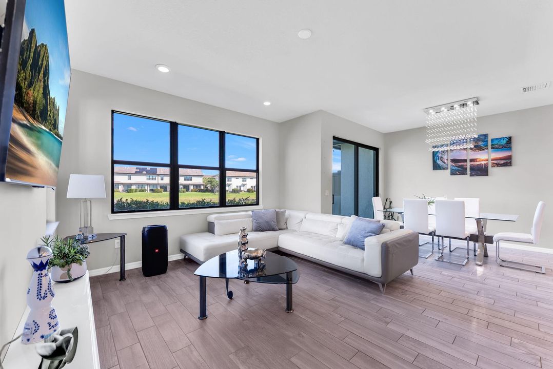 Active With Contract: $659,000 (3 beds, 2 baths, 1774 Square Feet)