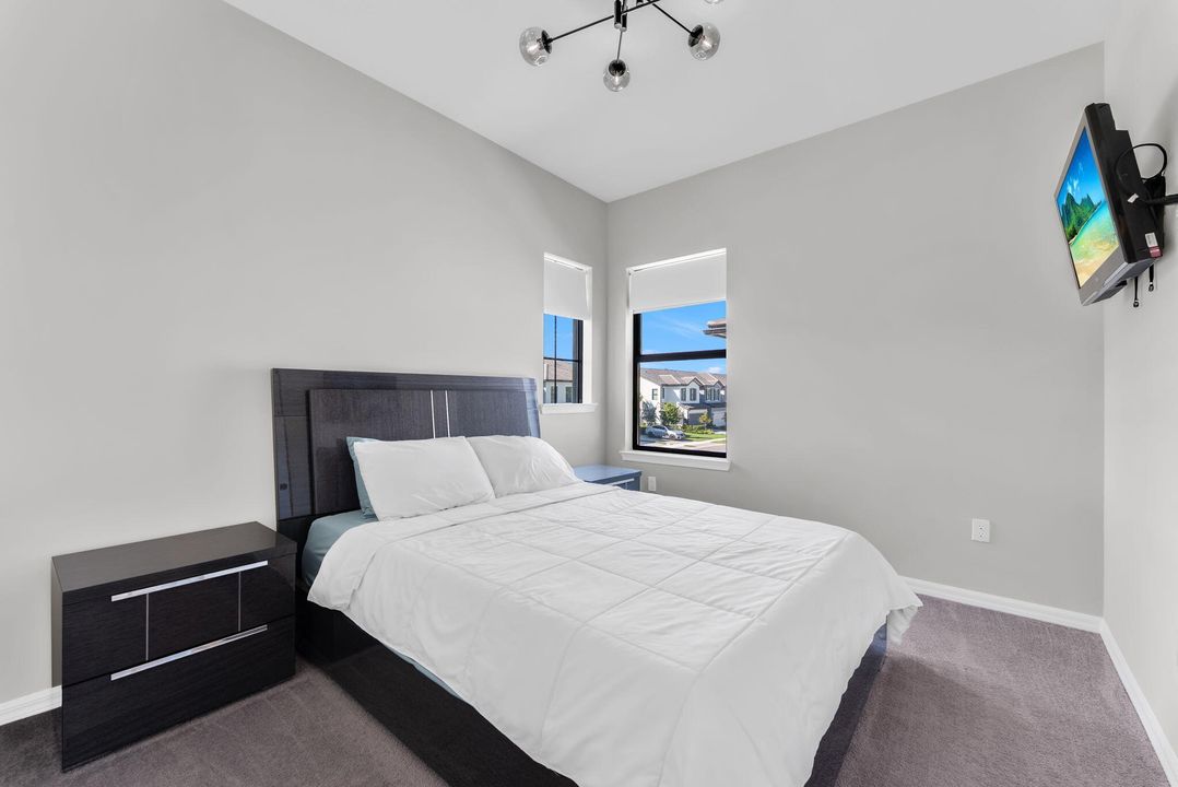 Active With Contract: $659,000 (3 beds, 2 baths, 1774 Square Feet)