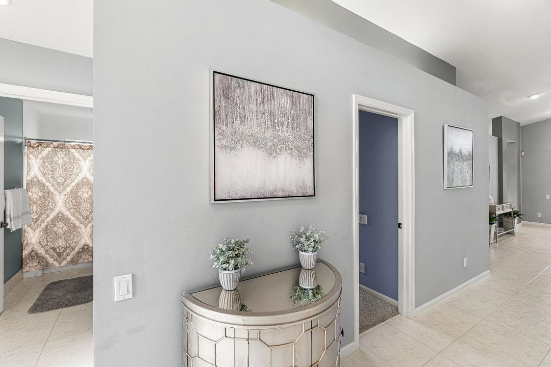 Active With Contract: $534,900 (3 beds, 2 baths, 1824 Square Feet)