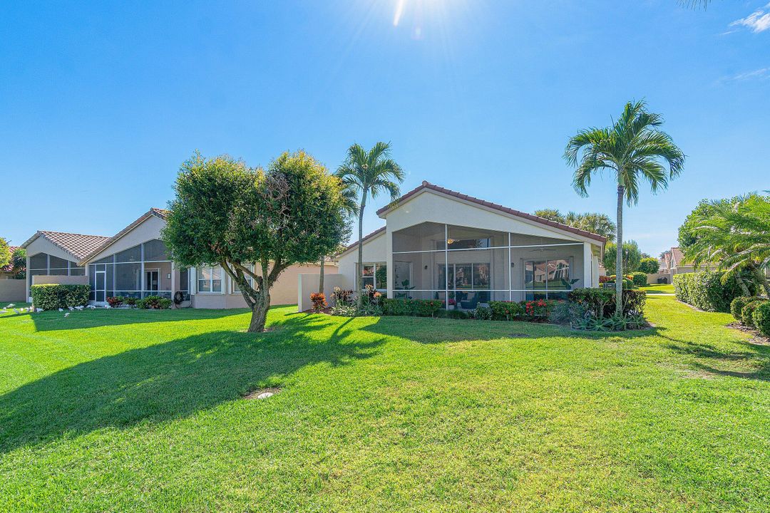 Active With Contract: $534,900 (3 beds, 2 baths, 1824 Square Feet)