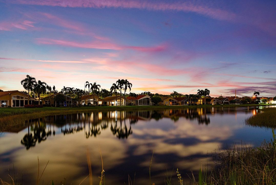 Active With Contract: $534,900 (3 beds, 2 baths, 1824 Square Feet)