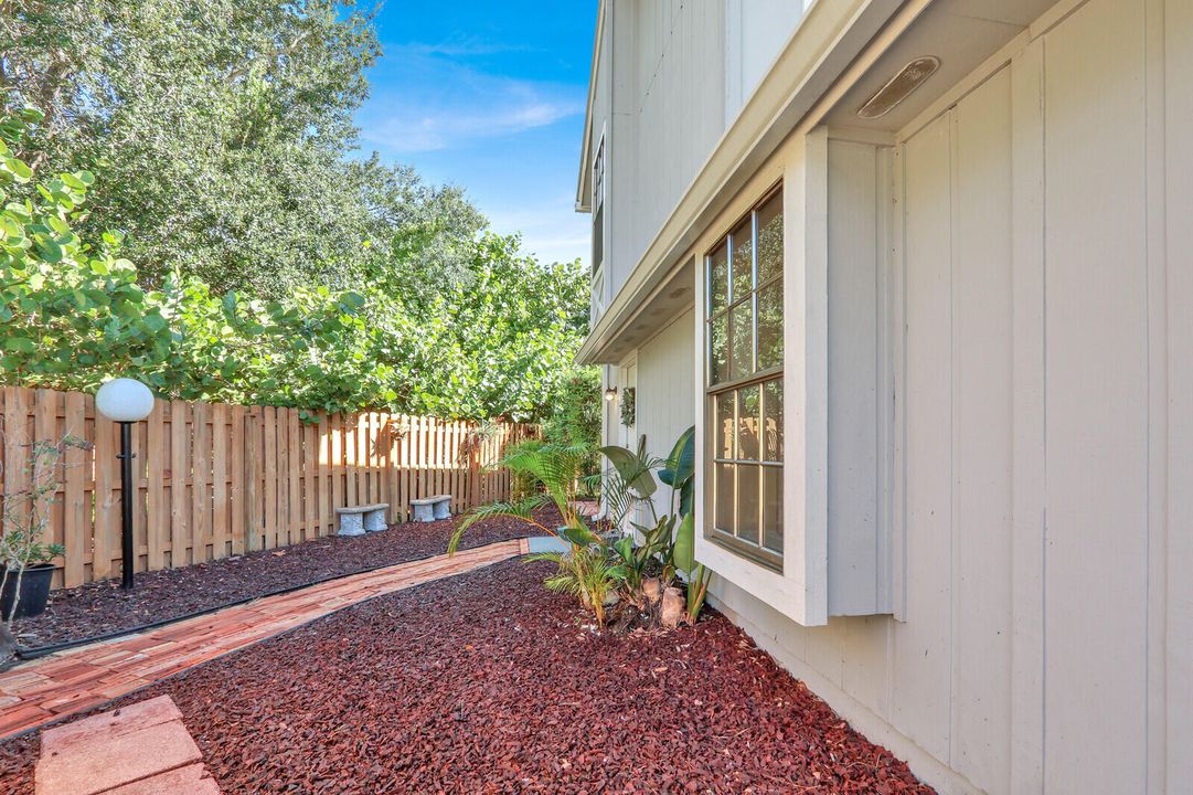 合同活跃: $315,000 (3 贝兹, 2 浴室, 1284 平方英尺)