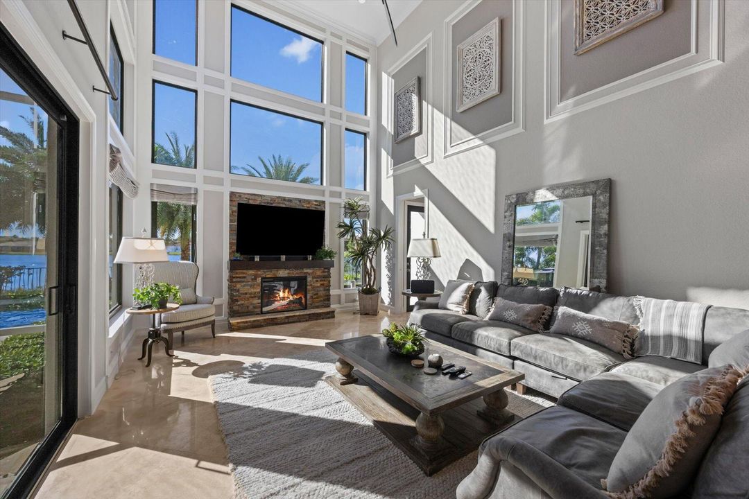 На продажу: $1,469,000 (5 спален, 4 ванн, 3668 Квадратных фут)