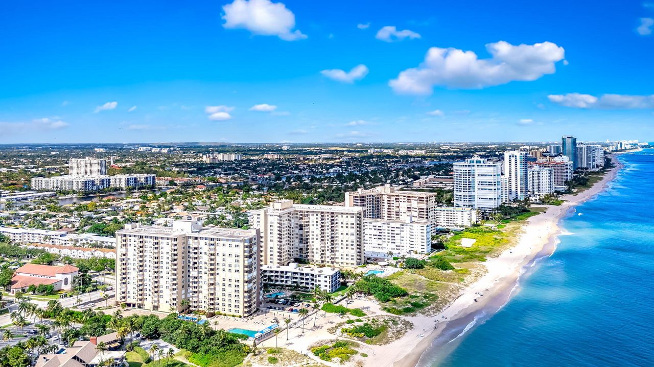 For Sale: $699,000 (2 beds, 2 baths, 1270 Square Feet)