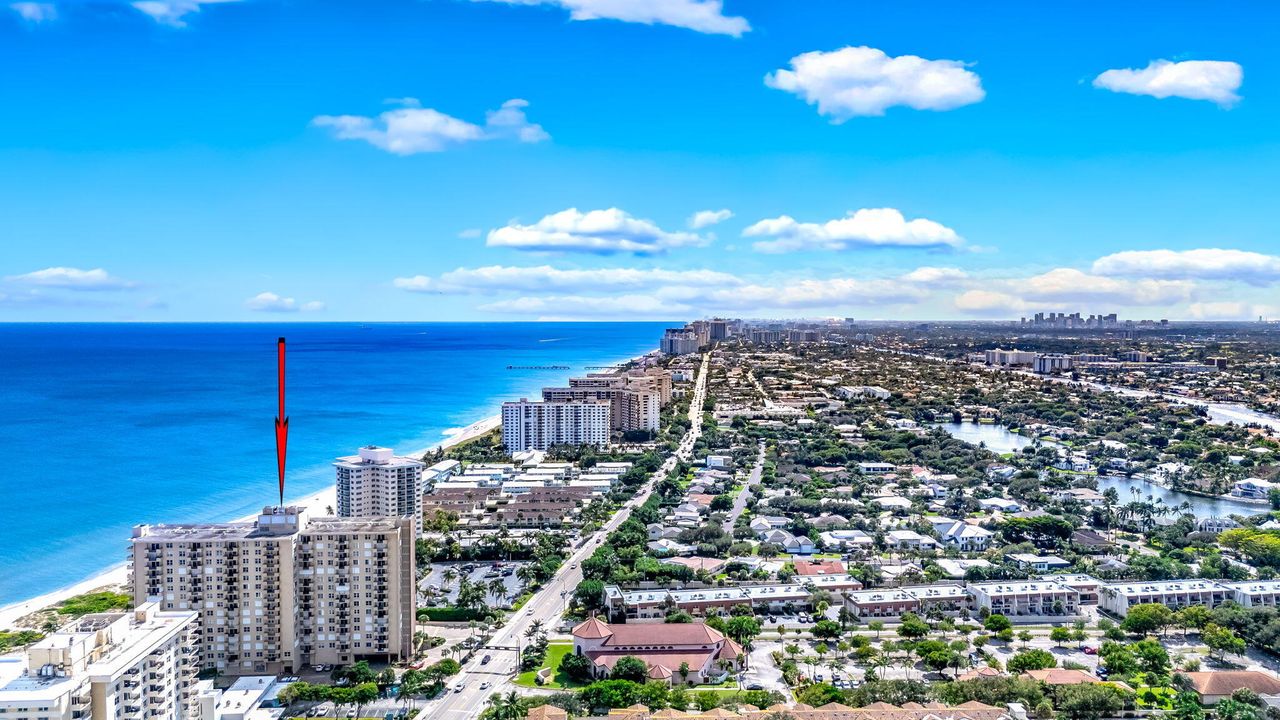 For Sale: $699,000 (2 beds, 2 baths, 1270 Square Feet)