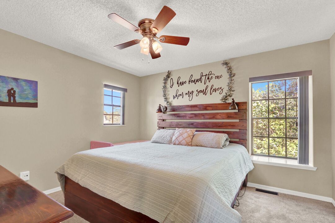 合同活跃: $315,000 (3 贝兹, 2 浴室, 1284 平方英尺)