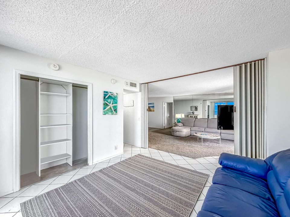 For Sale: $699,000 (2 beds, 2 baths, 1270 Square Feet)