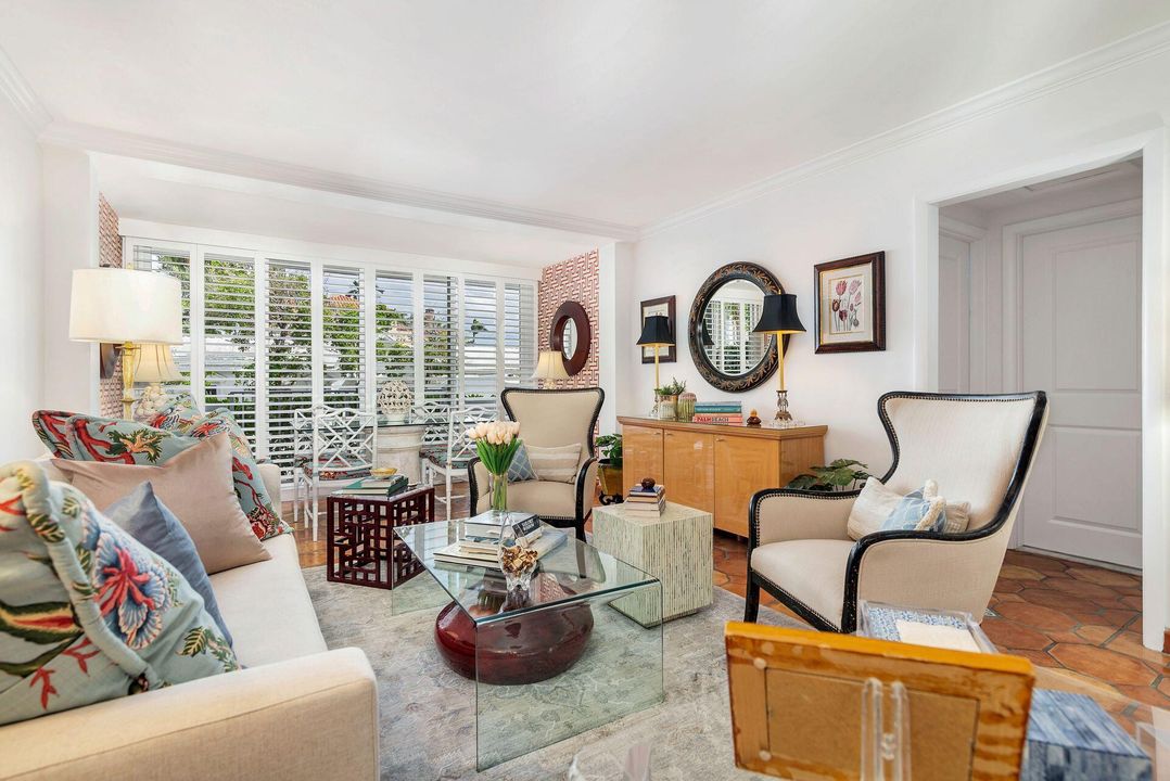 For Rent: $7,500 (1 beds, 1 baths, 580 Square Feet)