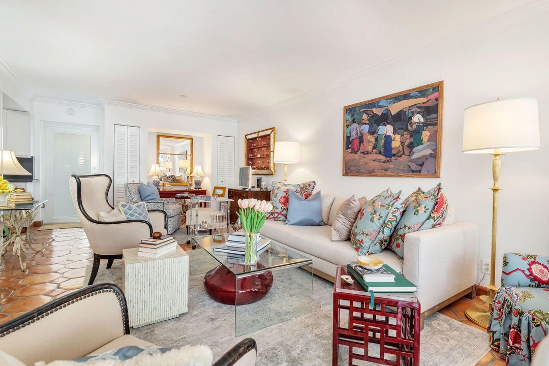 For Rent: $7,500 (1 beds, 1 baths, 580 Square Feet)