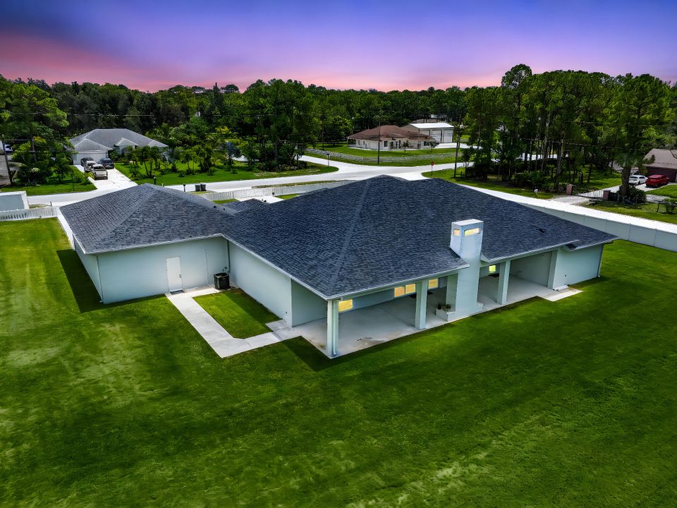 For Sale: $2,195,000 (4 beds, 4 baths, 4555 Square Feet)