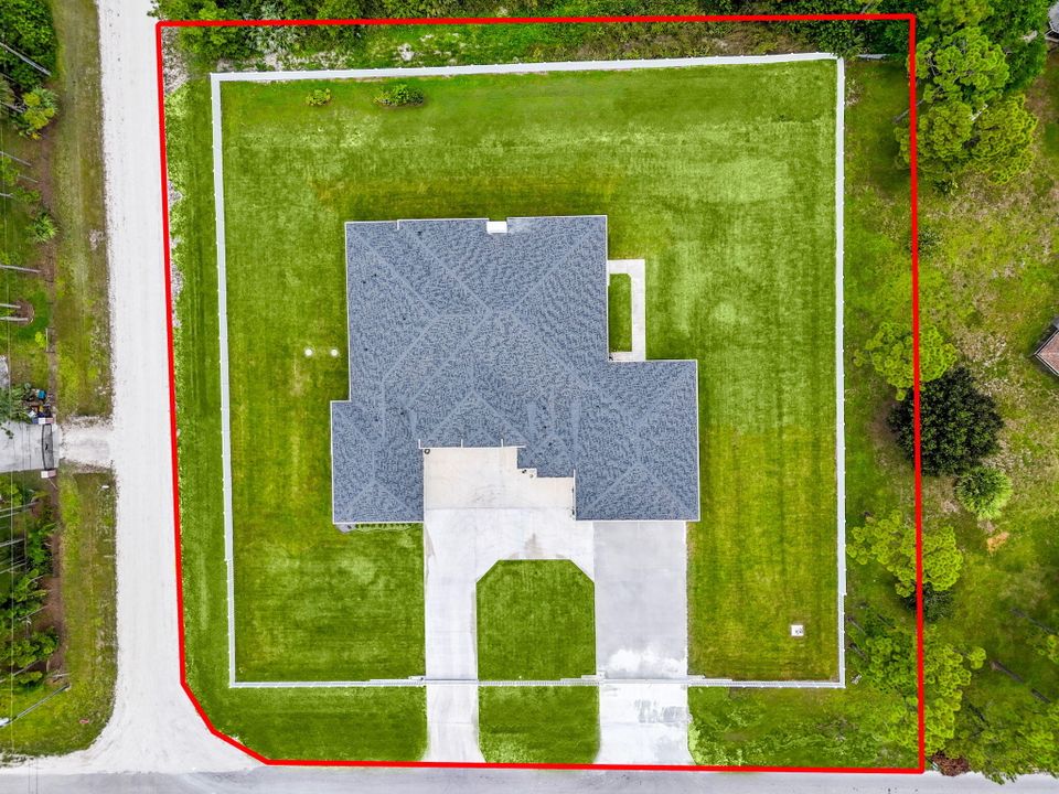 For Sale: $2,195,000 (4 beds, 4 baths, 4555 Square Feet)