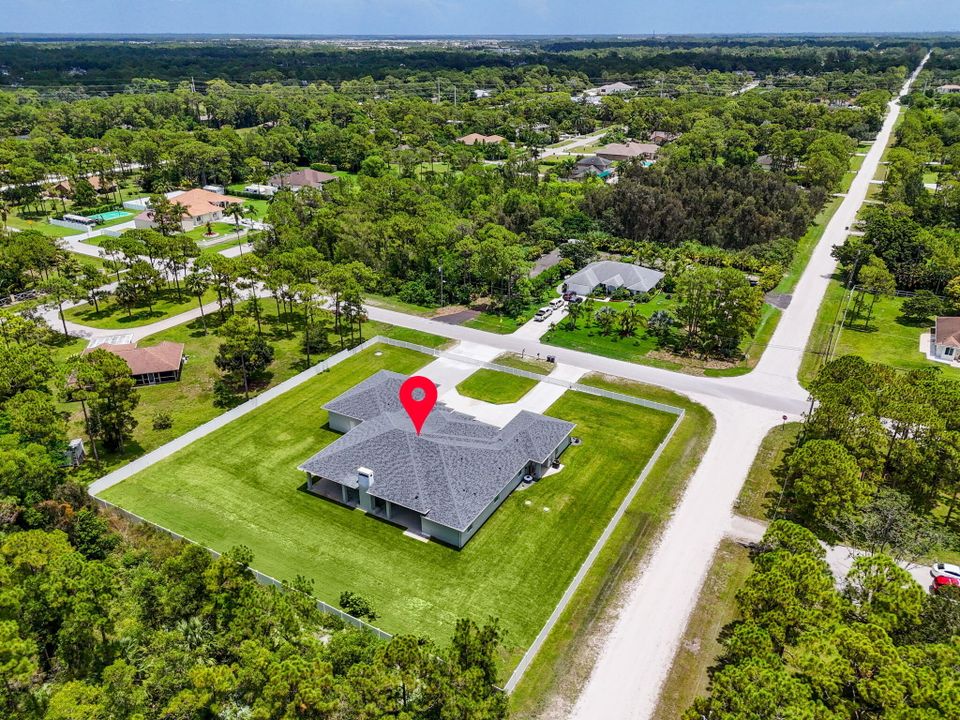 For Sale: $2,195,000 (4 beds, 4 baths, 4555 Square Feet)