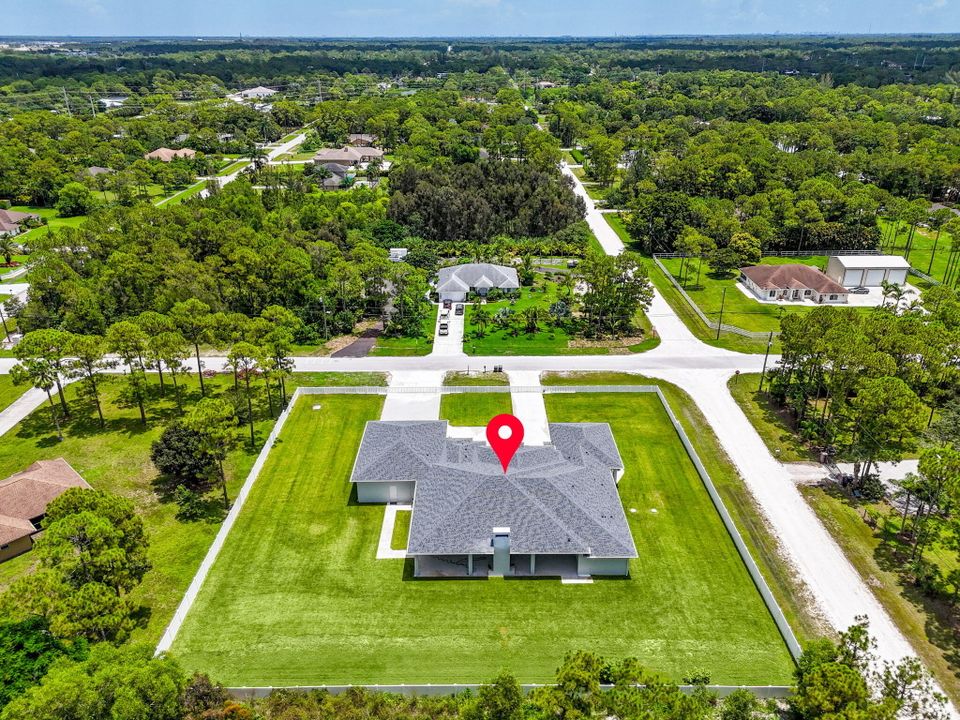 For Sale: $2,195,000 (4 beds, 4 baths, 4555 Square Feet)