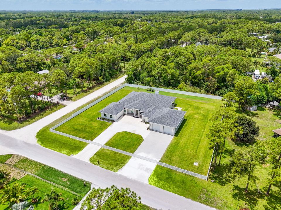 For Sale: $2,195,000 (4 beds, 4 baths, 4555 Square Feet)