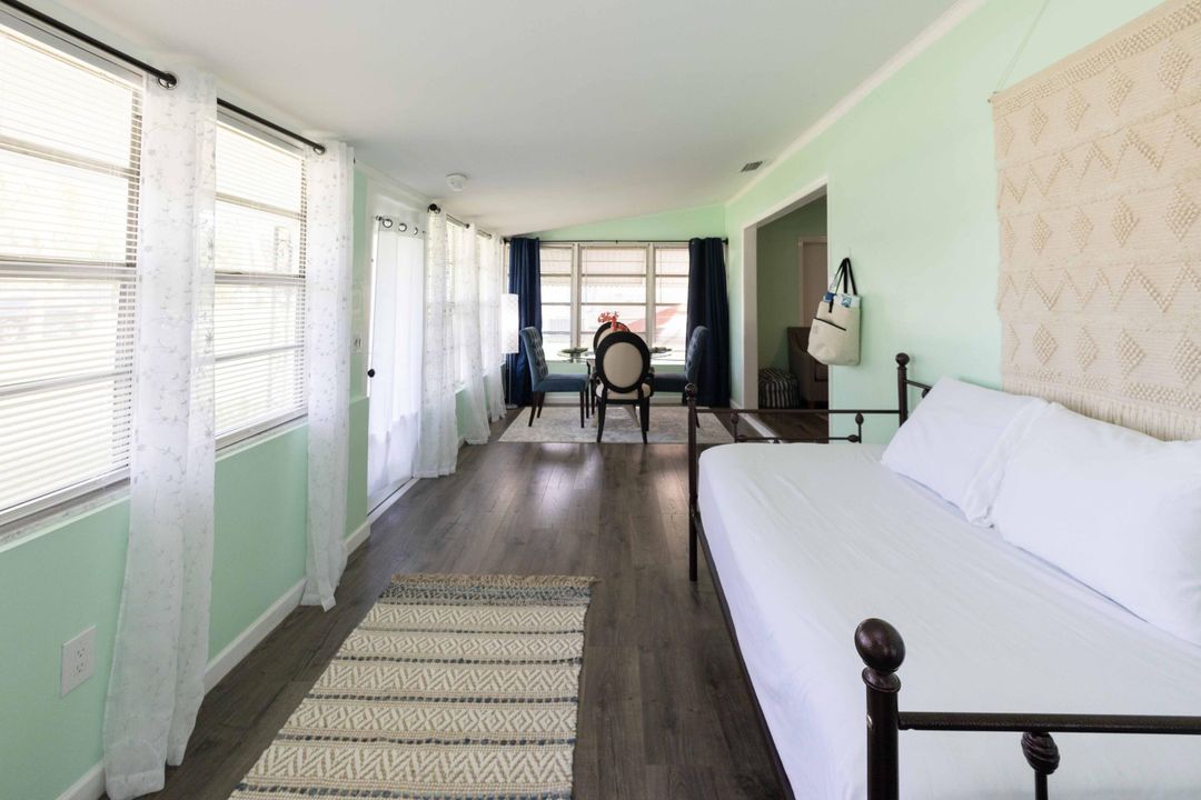 For Sale: $399,000 (3 beds, 2 baths, 1352 Square Feet)