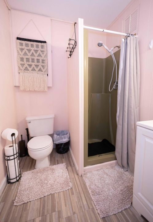 For Sale: $399,000 (3 beds, 2 baths, 1352 Square Feet)