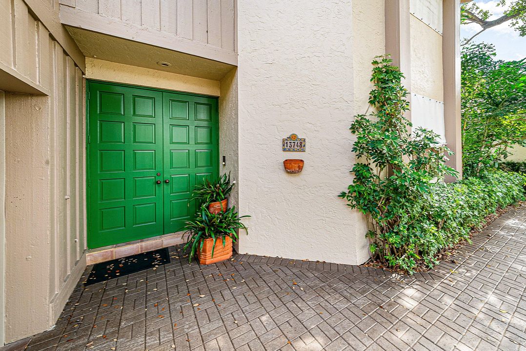 Active With Contract: $1,795,000 (4 beds, 4 baths, 3009 Square Feet)