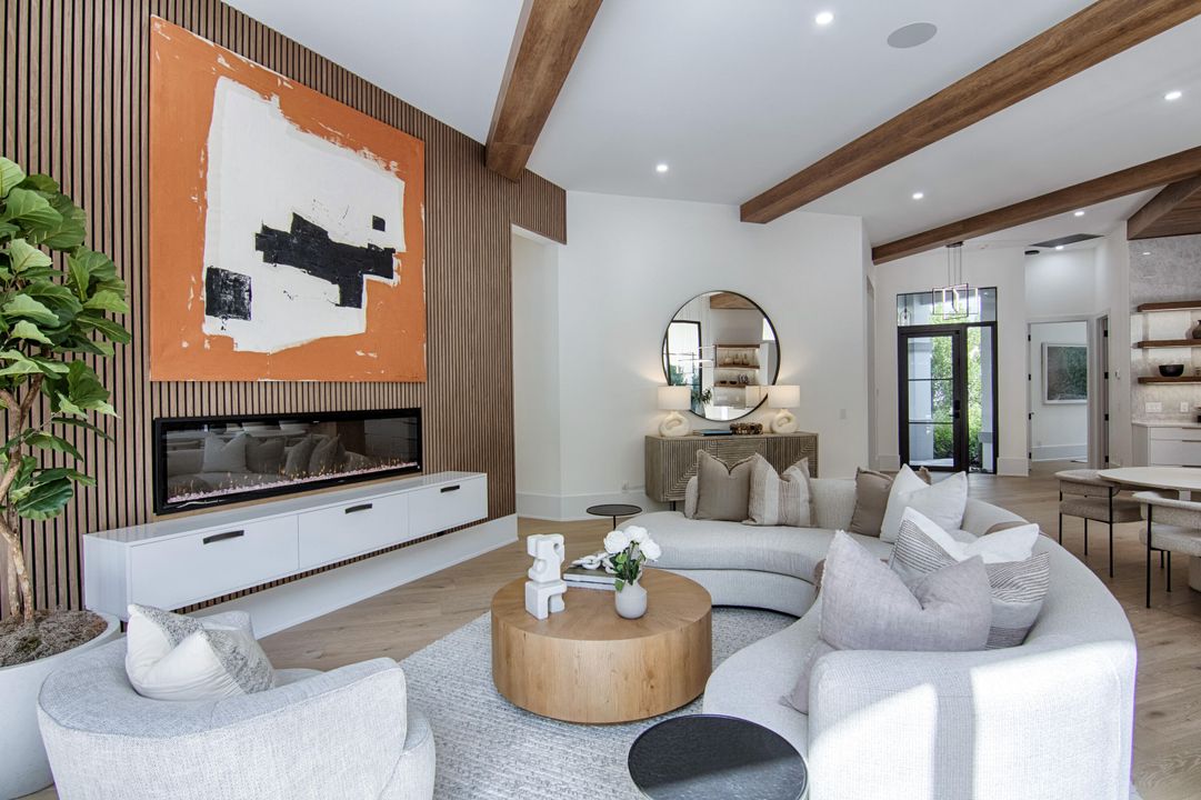 For Sale: $2,895,000 (3 beds, 3 baths, 2356 Square Feet)