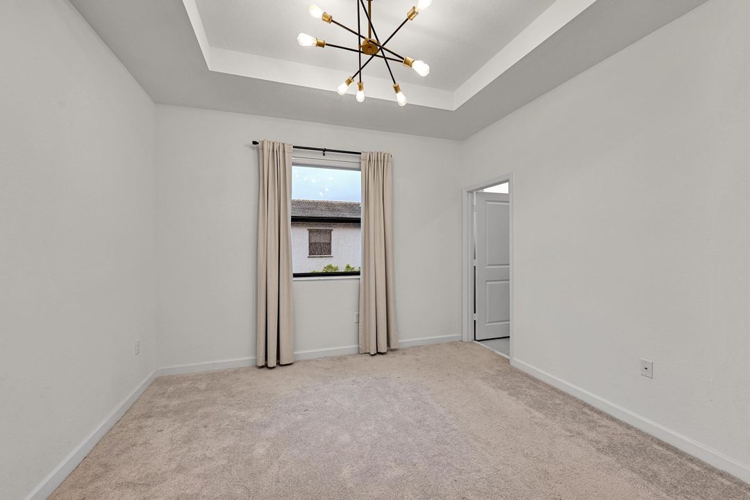 В аренду: $2,500 (3 спален, 3 ванн, 1328 Квадратных фут)