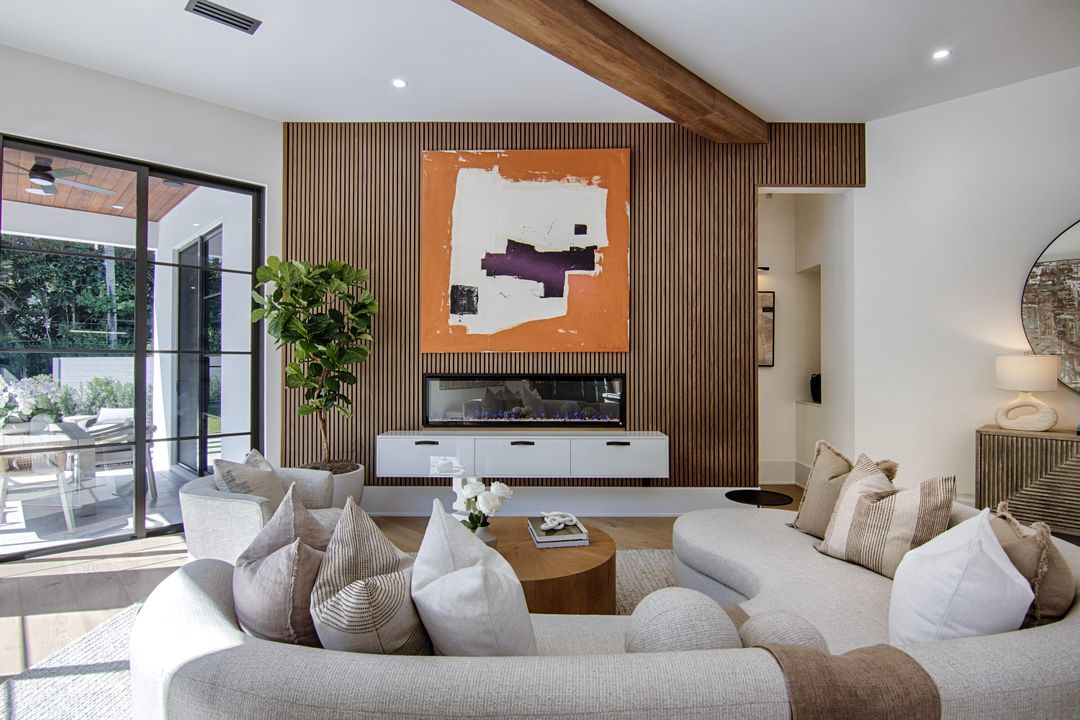 For Sale: $2,895,000 (3 beds, 3 baths, 2356 Square Feet)