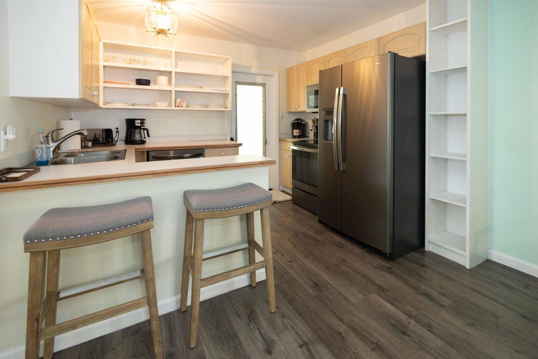 For Sale: $399,000 (3 beds, 2 baths, 1352 Square Feet)