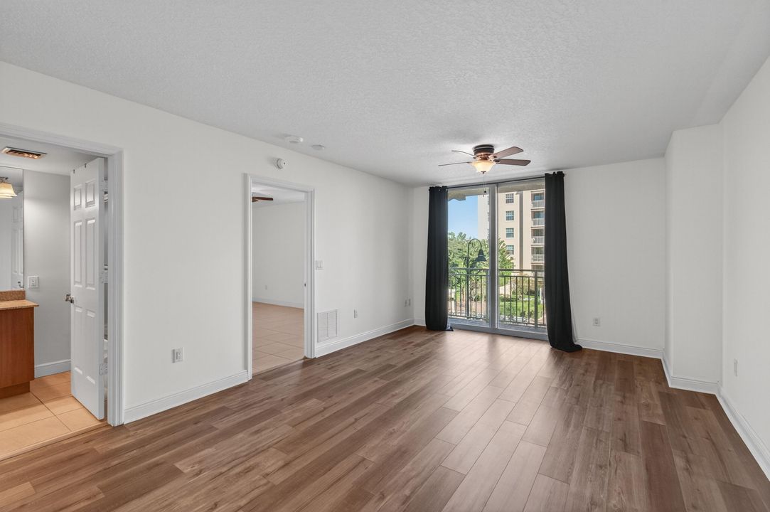 En Venta: $739,000 (3 camas, 3 baños, 1916 Pies cuadrados)