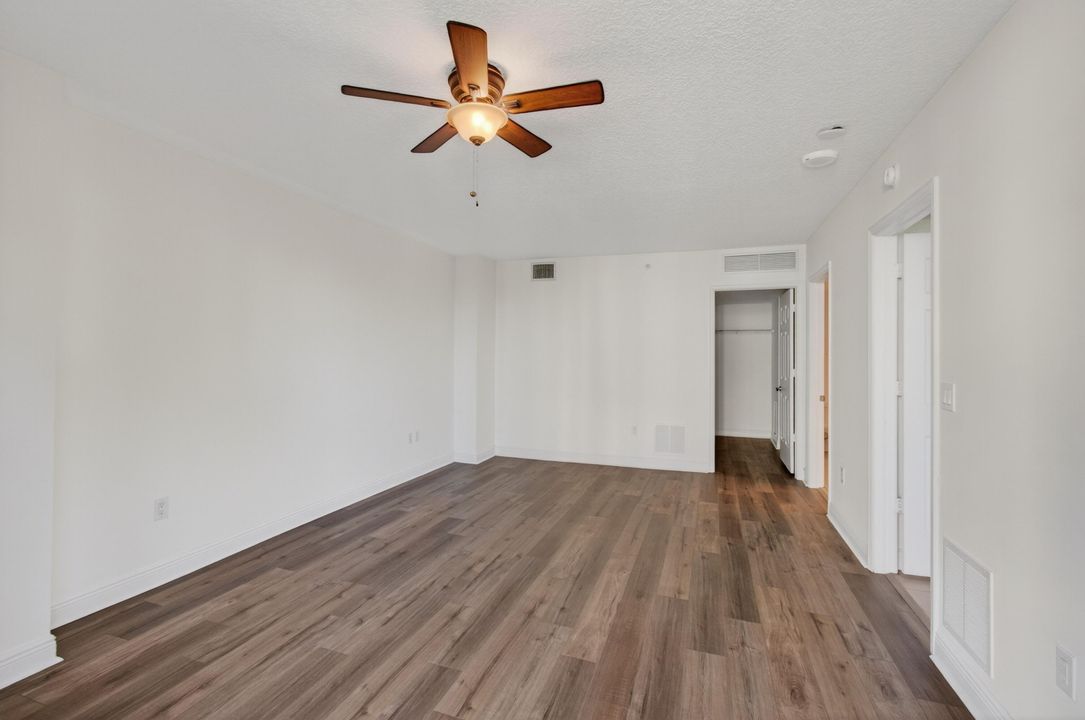 En Venta: $739,000 (3 camas, 3 baños, 1916 Pies cuadrados)