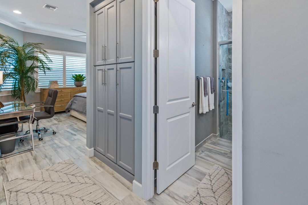 Active With Contract: $989,000 (3 beds, 3 baths, 2753 Square Feet)