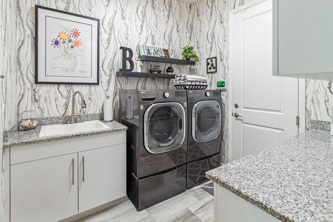 Active With Contract: $989,000 (3 beds, 3 baths, 2753 Square Feet)