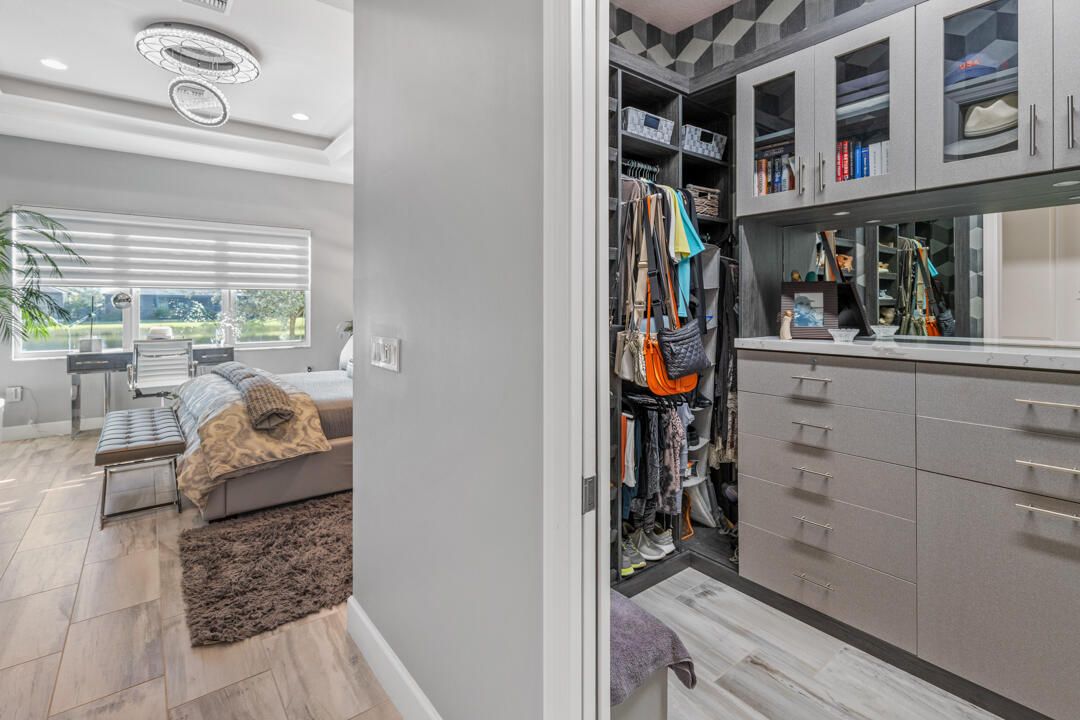 Active With Contract: $989,000 (3 beds, 3 baths, 2753 Square Feet)