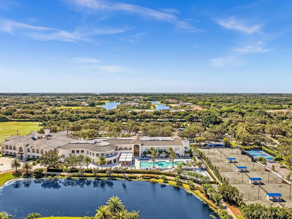 For Sale: $1,300,000 (3 beds, 2 baths, 2742 Square Feet)