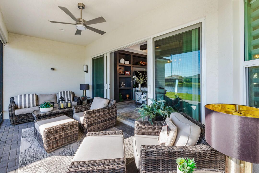 Active With Contract: $989,000 (3 beds, 3 baths, 2753 Square Feet)