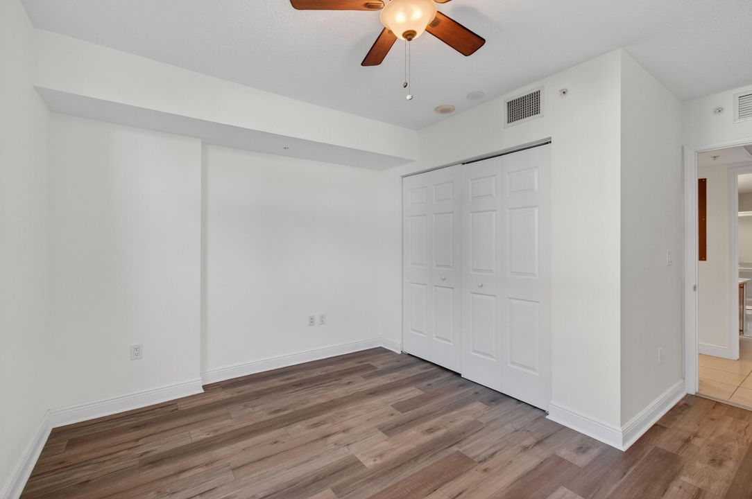 En Venta: $739,000 (3 camas, 3 baños, 1916 Pies cuadrados)