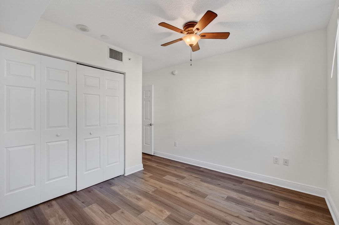 En Venta: $739,000 (3 camas, 3 baños, 1916 Pies cuadrados)