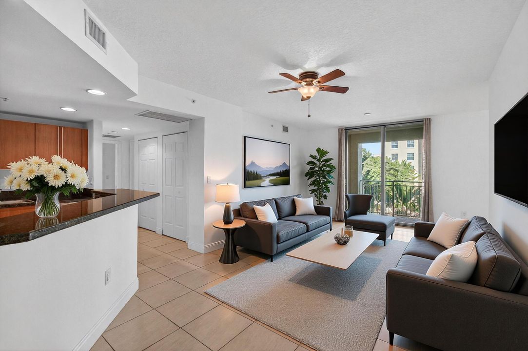 En Venta: $739,000 (3 camas, 3 baños, 1916 Pies cuadrados)