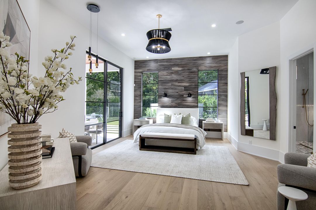 For Sale: $2,895,000 (3 beds, 3 baths, 2356 Square Feet)