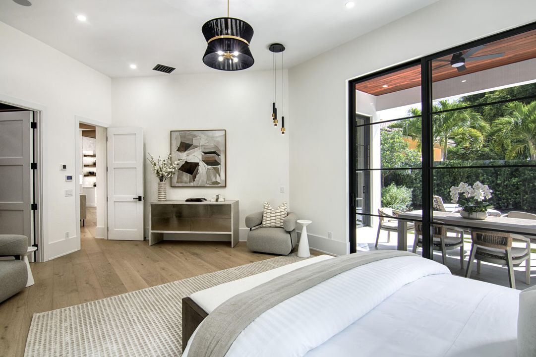 For Sale: $2,895,000 (3 beds, 3 baths, 2356 Square Feet)