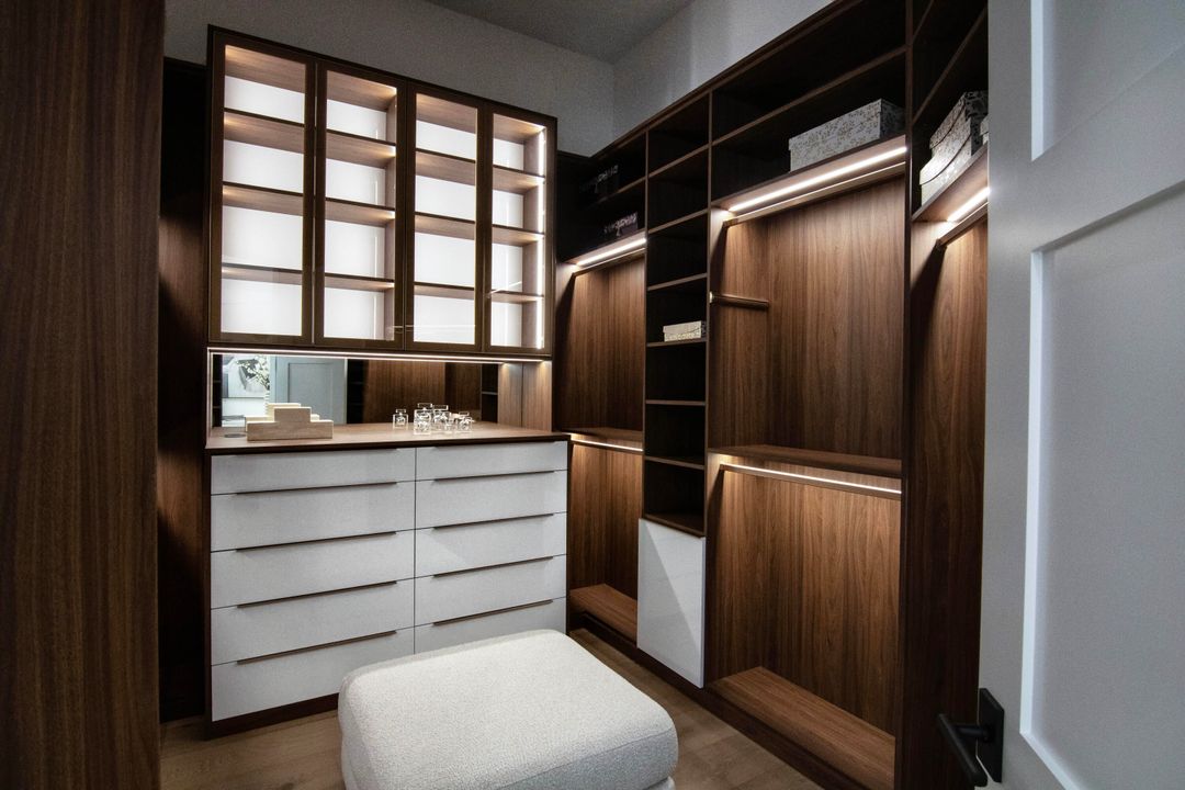 For Sale: $2,895,000 (3 beds, 3 baths, 2356 Square Feet)