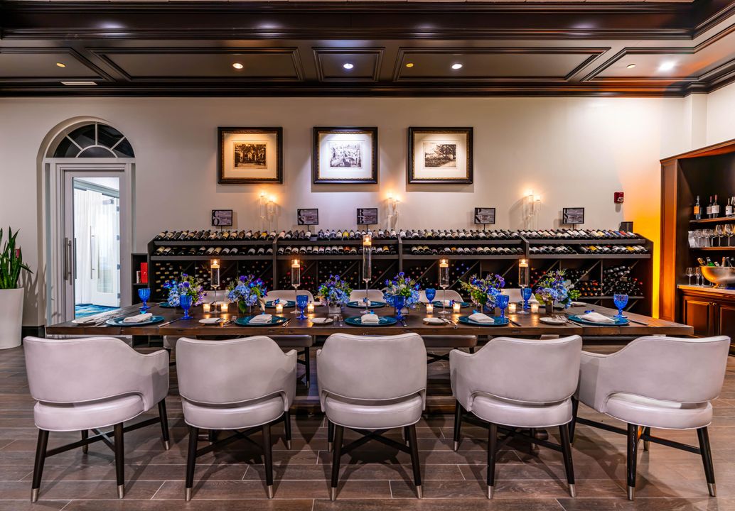 For Sale: $1,300,000 (3 beds, 2 baths, 2742 Square Feet)