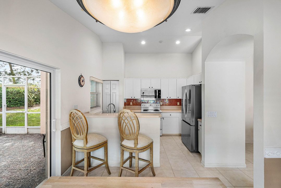 For Sale: $400,000 (3 beds, 2 baths, 1622 Square Feet)