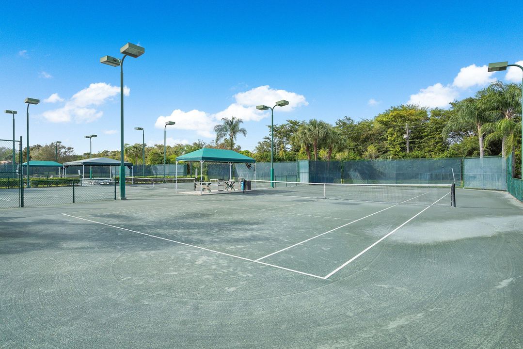 For Sale: $400,000 (3 beds, 2 baths, 1622 Square Feet)