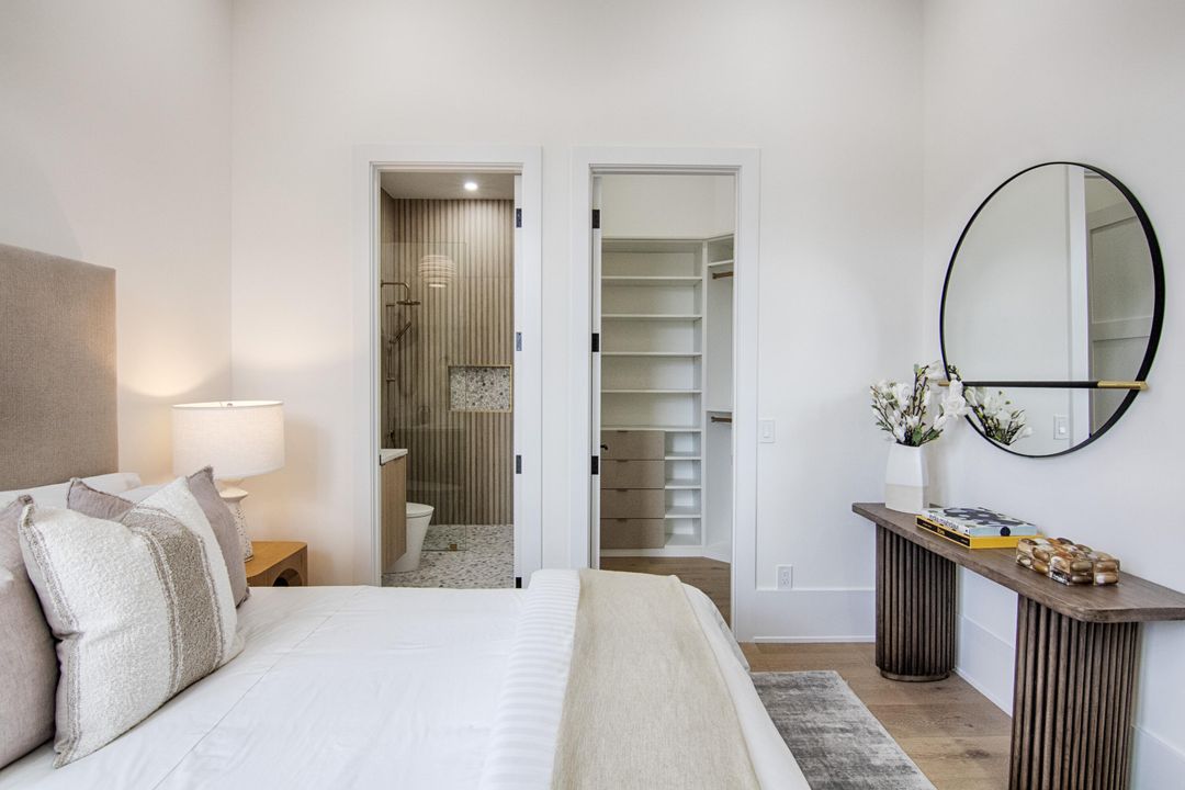 For Sale: $2,895,000 (3 beds, 3 baths, 2356 Square Feet)